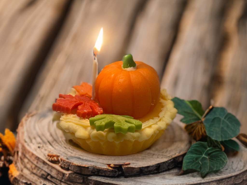 Fall Pumpkin Tart Candle